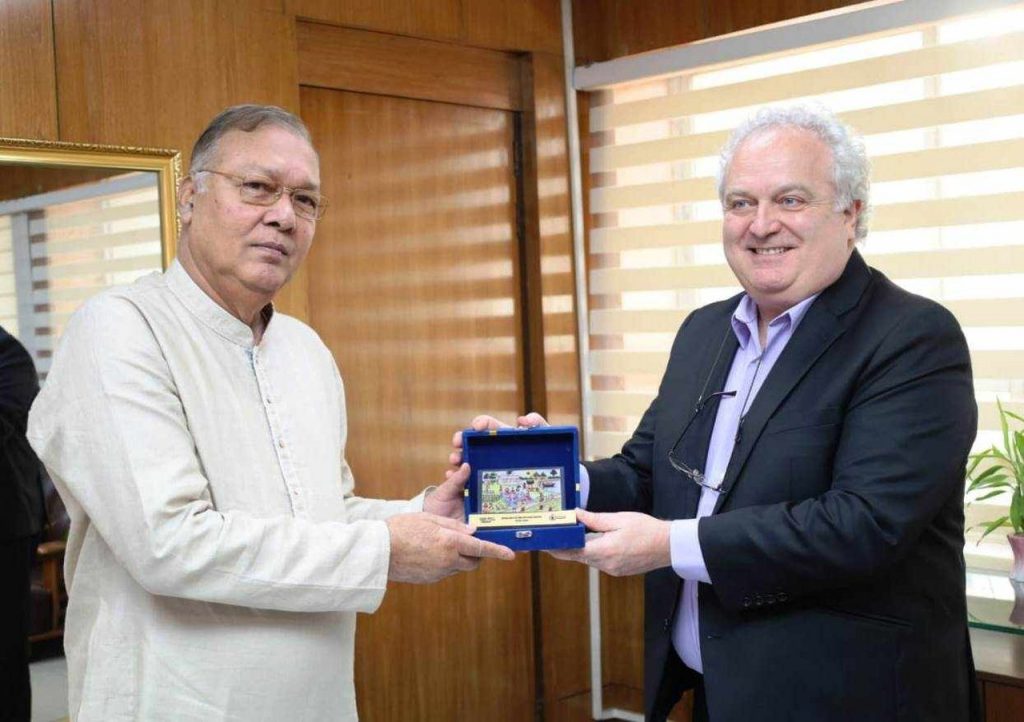 মজুতদার ও সিন্ডিকেটের বিরুদ্ধে সরকার কঠোর- কৃষিমন্ত্রী