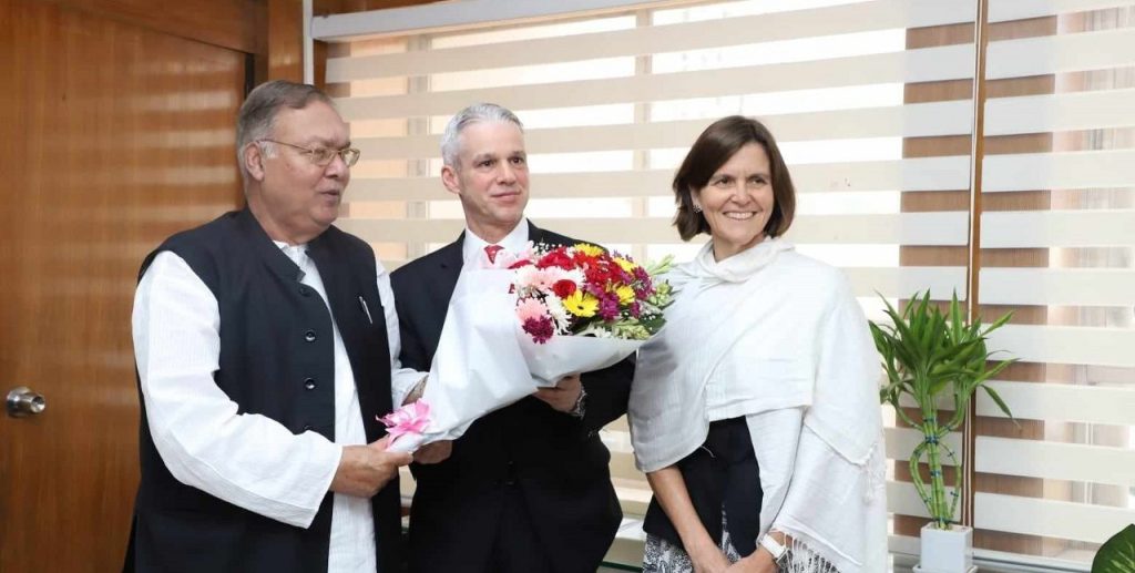 কৃষিমন্ত্রীর সঙ্গে সুইজারল্যান্ডের রাষ্ট্রদূতের বৈঠক