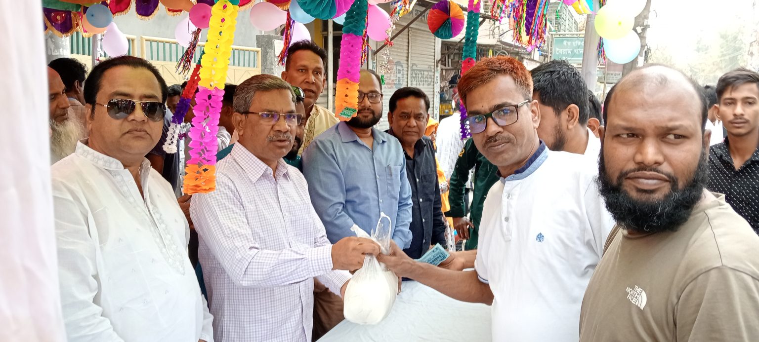 আল হায়াত এগ্রো ফার্মের স্বল্প মুল্যে দুধ ডিম ও ঘি বিক্রি হচ্ছে