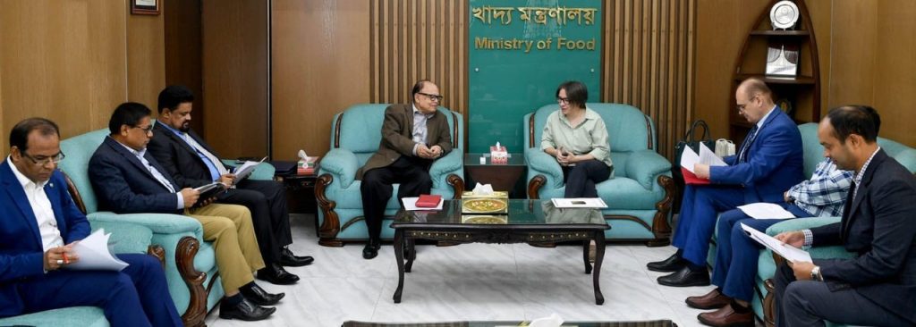 খাদ্য উপদেষ্টার সাথে রাশিয়ান ফেডারেশনের চার্জ দ্য অ্যাফেয়ার্স (Acting Ambassador) এর সৌজন্য সাক্ষাৎ