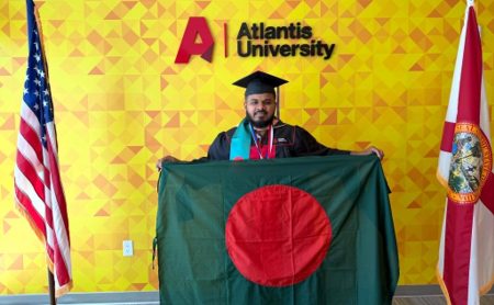 ব্যবসায় কৃত্রিম বুদ্ধিমত্তা ব্যবহারে সাফল্য: ডা. পাপ্পুর উচ্চশিক্ষা অর্জন